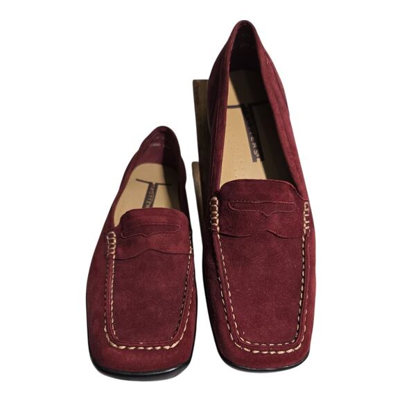 Trotters Burgundy Suede Comfort Loafers Women's Size 7M Slip On Work Flats - Picture 4 of 6